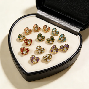 Boucles d'oreilles hypoallergéniques en forme de cœur en perle plaquées or 18 carats de haute qualité en acier inoxydable 304 avec électrodéposition sous vide pour femmes - Product Image 2