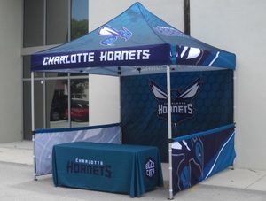 Tente d'exposition pliante durable personnalisée Grand <span class=keywords><strong>chapiteau</strong></span> d'extérieur avec logo coloré Tente d'affaires d'extérieur bon marché à vendre - Product Image 2