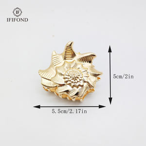 Pinza Metálica para el Pelo para Niña en Dorado y Plateado con Elementos del Océano y Textura <span class=keywords><strong>de</strong></span> Estrella <span class=keywords><strong>de</strong></span> Mar, Pulpo y Caracola - Product Image 4