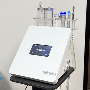Appareil portable 4-en-1 d'hydrodermabrasion et d'hydrosoin pour le nettoyage de la peau, avec fonction d'analyse faciale - Product Image 3