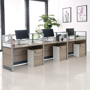 <span class=keywords><strong>Bureau</strong></span> <span class=keywords><strong>de</strong></span> Barbier Moderne en L HongQiao pour 4 Personnes avec Écran <span class=keywords><strong>de</strong></span> Travail en Fer et Porte-Cartes, Chaise d'Angle pour Barbier - Product Image 1