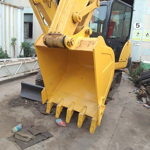 รถขุดตีนตะขาบ Komatsu PC220-8 มือสองจากโรงงานชั้นนำ ขาย - Product Image 1