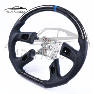 Volant en fibre de carbone noire avec cuir pour <span class=keywords><strong>Chevrolet</strong></span> <span class=keywords><strong>Silverado</strong></span> Trailblazer <span class=keywords><strong>SS</strong></span> GMC <span class=keywords><strong>2003</strong></span>+ - Product Image 4