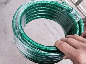 블랙 유연한 플라스틱 꼰 섬유 강화 정원 호스 오일 및 물 맞춤형 절단 서비스 가능 - Product Image 5