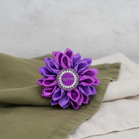 Broche fleurie inspirée du Conseil national des femmes noires, charmante broche afro pour femmes, corsage artificiel violet, symbole NCNW