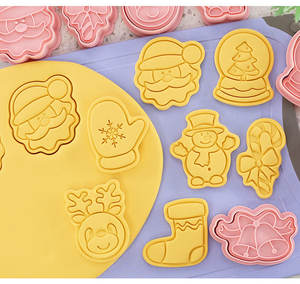 <span class=keywords><strong>Kit</strong></span> <span class=keywords><strong>de</strong></span> 8 emporte-pièces en plastique pour biscuits <span class=keywords><strong>de</strong></span> Noël, fabrication <span class=keywords><strong>de</strong></span> biscuits à la maison, presse manuelle, accessoires <span class=keywords><strong>de</strong></span> pâtisserie pour la cuisine - Product Image 5