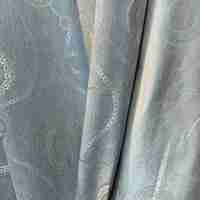 Nouveau design de tissu occultant en polyester en rouleau, prix abordable, vente en gros directe de l'usine chinoise