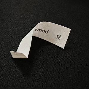 Étiquettes de vêtements personnalisées au prix d'usine, tissées, découpées au laser, écologiques, autocollantes, imprimées avec logo et nom de marque personnalisés - Product Image 4