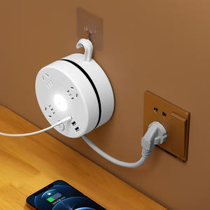 Multiprise IStapromo Gifts à 5 prises et 3 ports USB, multiprise ronde avec câble d'extension de 2,8 m - Product Image 2