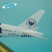 Modèle d'avion à réaction turc B777-300 à l'échelle 1/160, 47 cm, avec socle
