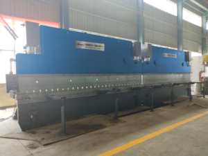 Lichtmasten/WC67K Zwei 300TON 6m hydraulische Biege maschine/Straßen laternen mast maschine - Product Image 2