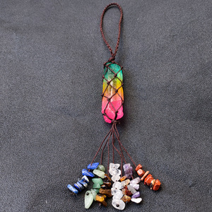 Colgantes de coche de gemas de cristal irregular de siete colores, artesanías tejidas a mano coloridas al por mayor - Product Image 6