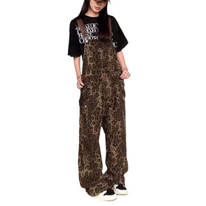 Salopette in denim con stampa leopardata retrò da donna, stile streetwear americano - Product Image 2