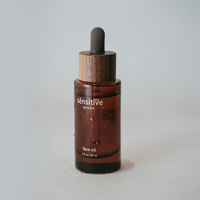 Ensemble de bouteilles en verre à couvercle en noyer personnalisé haut de gamme pot de crème à couvercle en bois foncé emballage en verre personnalisé personnalisé