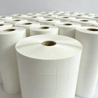 Rouleau d'étiquettes thermiques adhésives vierges pour supermarché, autocollant blanc pour codes-barres, adhésif puissant, sensible à la chaleur, taille personnalisée
