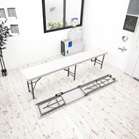 Table-banc pliable rectangulaire moderne de 6 pieds, blanche, en plastique semi-imperméable, réglable, pour camping, repas en extérieur et cour.