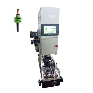 Máquina prensadora de inserción de sellado de alambre automático de procesamiento de arneses de cables automáticos - Product Image 4