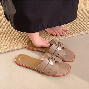Nischen-Sandalen für Damen mit Metallschnalle in Unifarben, Sommer 2026 Neuheiten, Outdoor-Slipper mit eckiger Zehenpartie, Übergrößen, flache Strand-Sandalen - Product Image 4