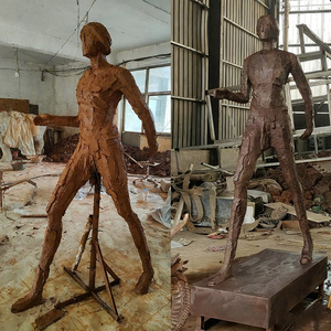 Escultura de Bronce Realista de Madre Mirando a su Hijo, Figura Decorativa con Temática de Hadas y Moda para el Hogar o el Jardín - Product Image 3