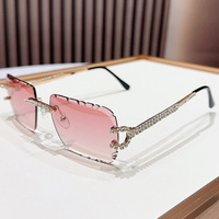 Lunettes de soleil sans monture personnalisées serties de diamants avec une tige haute
