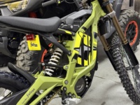 Nouvelle Moto Tout-Terrain Chinoise 2025 LBX 8000W, Moto Cross Haute Vitesse pour Adulte, Similaire aux Motos Électriques Light Bee X Sur Ron