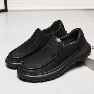 Chaussures plates extra larges pour femmes, légères, respirantes, à bout carré, pour personnes âgées, mocassins décontractés en cuir, vente en gros - Product Image 1