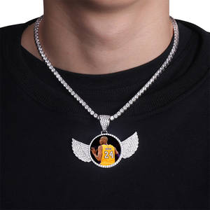 Gigi <span class=keywords><strong>Kobe</strong></span> <span class=keywords><strong>Bryant</strong></span> Mémoire Cadre Photo Collier Personnalisé Rhodium Glacé Nombre Ailes Motif Diamant Alliage Acier Inoxydable Laiton Chaînes - Product Image 5
