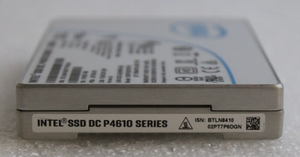 Intel DC P4610 SSDPE2KE076T8 7.68TB NVMe U.2 PCIe 2.5 inç Katı Hal Sürücüsü Dahili Kurumsal Sunucu SSD'si - Product Image 3
