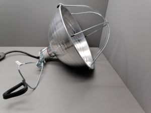 Lámpara de Calor para Crías de Animales de 10.5 Pulgadas con Interruptor, Bombillas Halógenas para Uso Avícola - Product Image 3