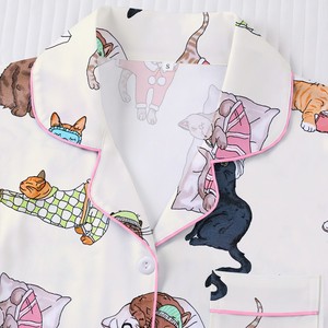Ensemble pyjama deux pièces pour femme, imprimé chat de dessin animé mignon, col à revers, manches courtes boutonnées, short, vêtements de détente doux, taille personnalisée, grandes tailles - Product Image 2