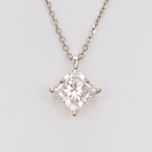 Collier pendentif classique en or blanc massif 14 carats avec diamant de laboratoire taille princesse de 1,02 ct |   Pendentif en diamant de laboratoire taille princesse - Product Image 1