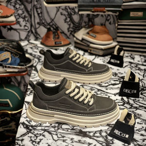 รองเท้าบูทสั้นทันสมัยสำหรับผู้ชายระบายอากาศได้ดีรองเท้ากีฬาพื้นหนาซับในตาข่ายสำหรับฤดูร้อน - Product Image 3