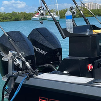 Yacht de Sport Puissant et Luxueux de 7,5m en Alliage d'Aluminium, Bateau de Pêche Robuste et Durable avec Moteur Hors-Bord pour les Excursions