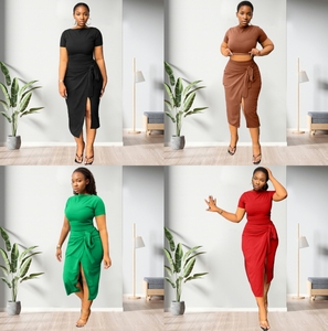 Nouvelle Collection : Ensemble Crop Top Moulant Couleur Unie et Jupe Fendue pour Femme – Tendance Mode - Product Image 2