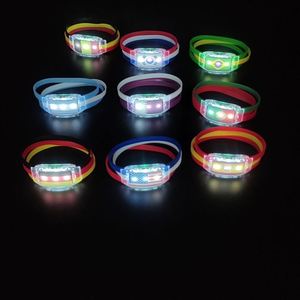 Bracelets LED en silicone imperméables et légers de 10 mm de largeur, motif drapeau national, pour fêtes, vente en gros Shenzhen Citylight - Product Image 3
