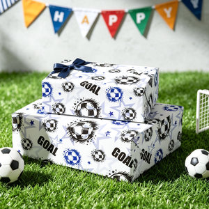 Papier cadeau numérique imprimé avec l'image d'une star du football de la Coupe du Monde, design original. - Product Image 5
