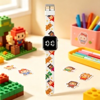 Jam Tangan Elektronik LED Kartun Hadiah Anak-anak dengan Tali Plastik untuk Jam Tangan Anak