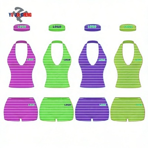 Abbigliamento Estivo Donna 2026: Completo Due Pezzi di Tendenza con Top Halter a Righe e Shorts Pieghevoli, con Fascia per Capelli Abbinata - Product Image 4