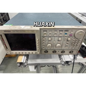 ออสซิลโลสโคป Tektronix TDS744A 4 ช่องสัญญาณ 500 MHz- 2 GS/s - Product Image 1