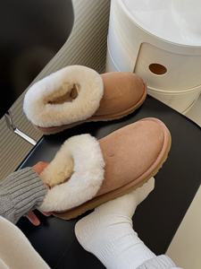 Bottes UGgss chaudes pour femmes, style tendance 2026, confortables pour l'extérieur et l'intérieur, anti-odeur, pour hommes et femmes - Product Image 3