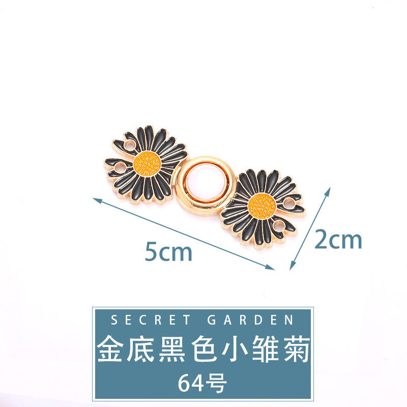 N &deg; 64 [dos or noir petite Daisy]