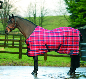 Mantenha seu cavalo protegido dentro com tapetes estáveis projetados para conforto e durabilidade duradoura - Product Image 2