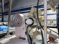 Machine à coudre zigzag industrielle à entraînement direct contrôlée par ordinateur LZ-2290 d'occasion pour la fabrication de vêtements et de textiles