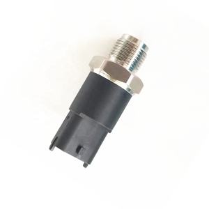 Capteur de pression de carburant pour camions, pièces détachées 0281002534 0281002921 5093112AA 0281002851 pour Cummins <span class=keywords><strong>Daf</strong></span> pour Renault Trucks Diesel <span class=keywords><strong>V8</strong></span> 6.6 - Product Image 5