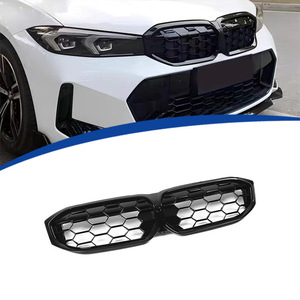 Rejilla Delantera para BMW Serie 3 G20, Color Negro Brillante y Plata Metálico, para Modelos 2023-2025 - Product Image 1