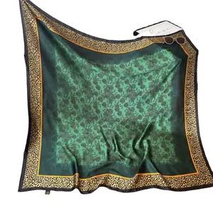 Foulard carré de luxe en satin de soie 100 % polyester, style européen-américain, 110 x 110 cm, en gros, type pashmina - Product Image 6