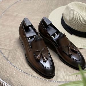 Chaussures en cuir classiques pour hommes, style britannique, formelles, à lacets, faites à la main, décontractées, à bout carré, mocassins à pampilles, respirantes - Product Image 1