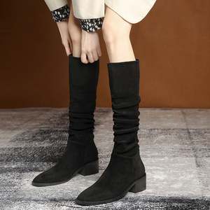 Bottes Chukka populaires d'été à talon haut pour femme, style ample, longueur genou, en PU, couleurs neutres, pour sublimer votre look général - Product Image 2