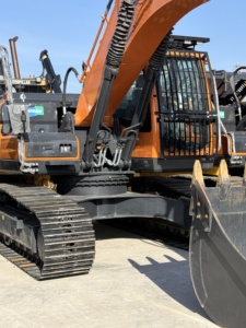 Excavatrice sur chenilles d'occasion Doosan DX225LCA 25 tonnes, d'origine Corée, engin de construction lourd, faible nombre d'heures de travail, DH210W DX150W-9C - Product Image 3