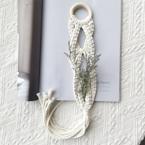 Support mural en macramé bohème pour vase, porte-plantes et fleurs en coton tissé à la main, décoration et cadeau bohème pour la maison - Product Image 4